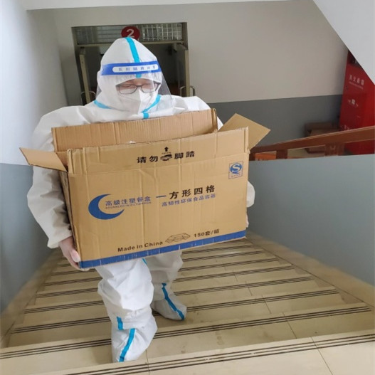 郑磊_副本.jpg