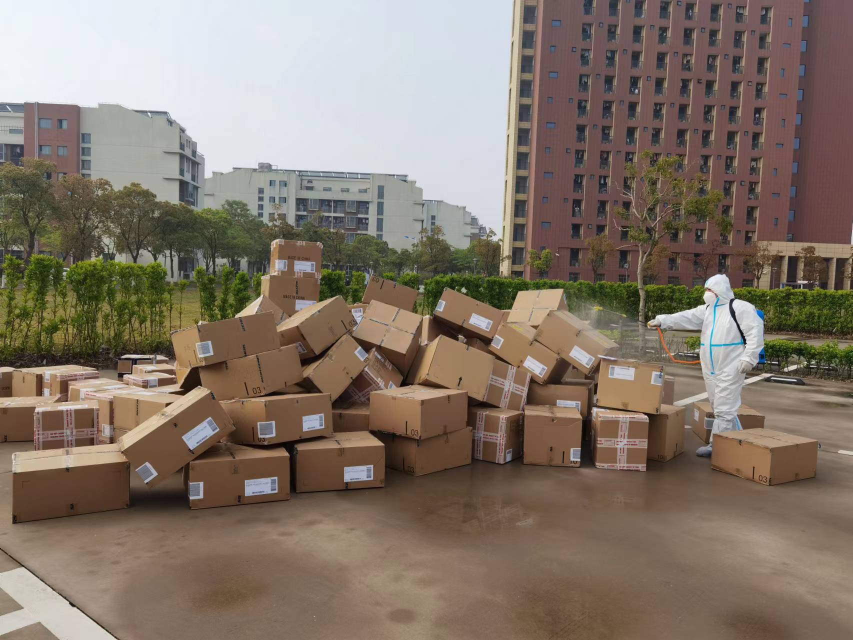 10防疫专项物资消杀.jpg