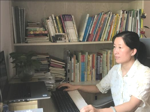 张丽老师认真上好每一节网课.png