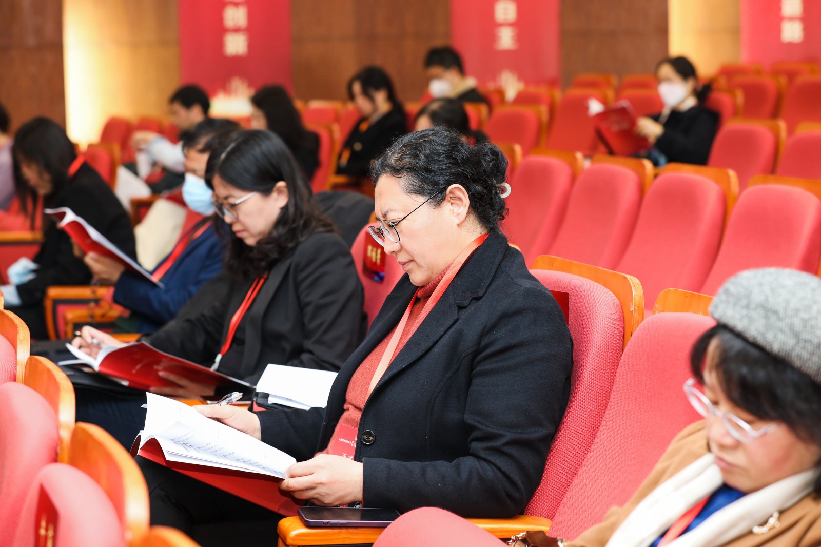 书面审议大会材料2.jpg