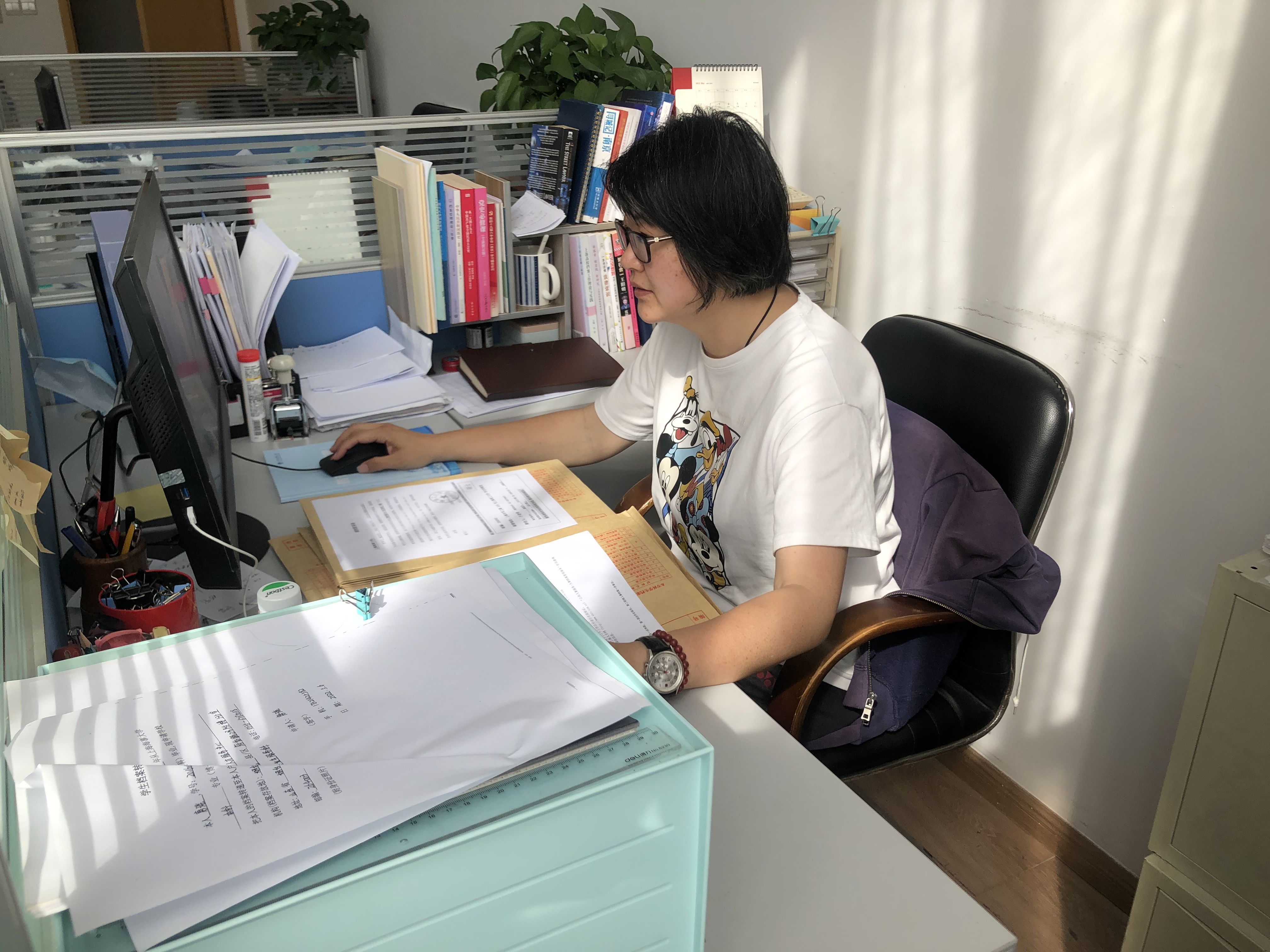 许梅英-图书馆（档案馆）.jpg