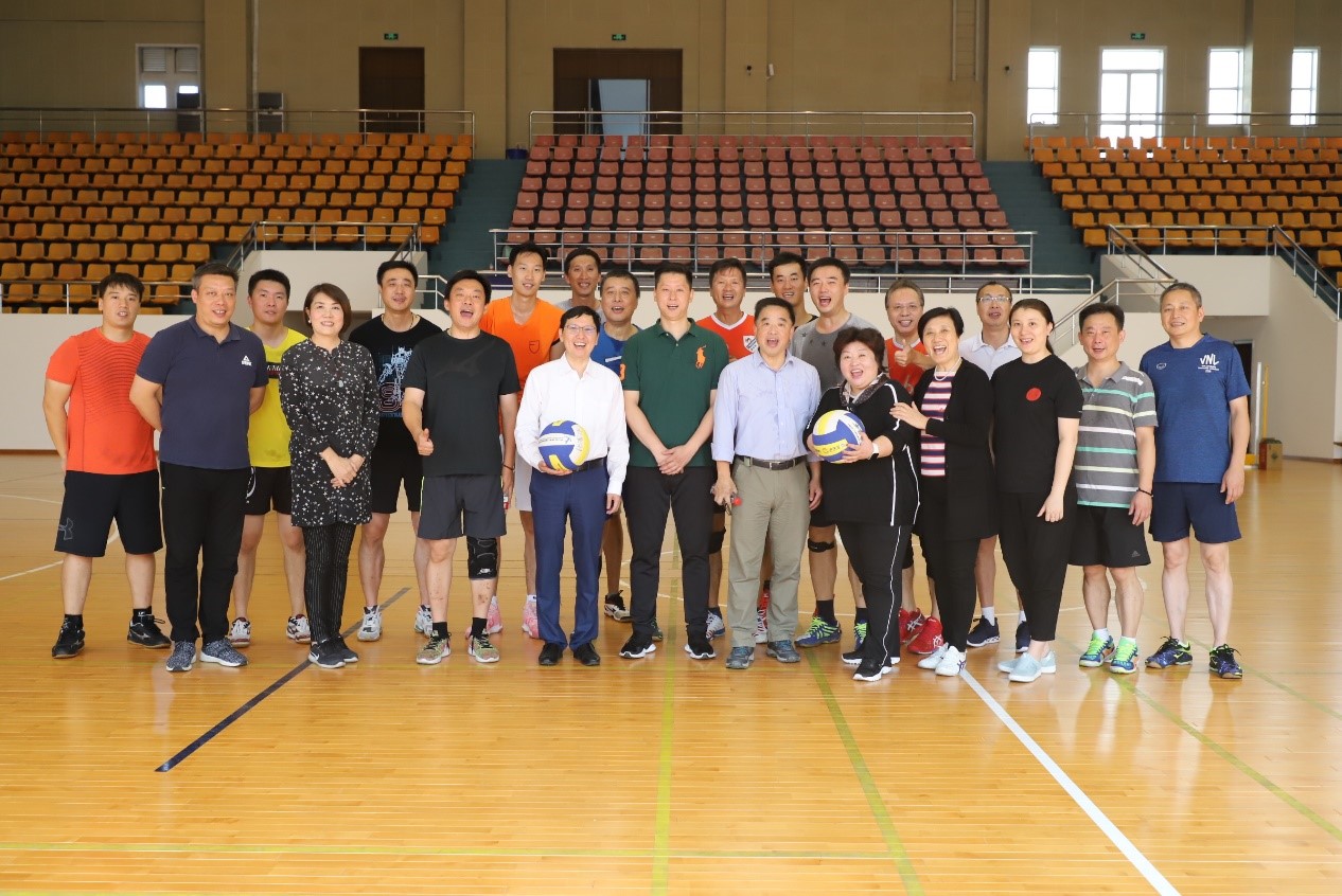 上海外国语大学 男队选拔赛合影.jpg