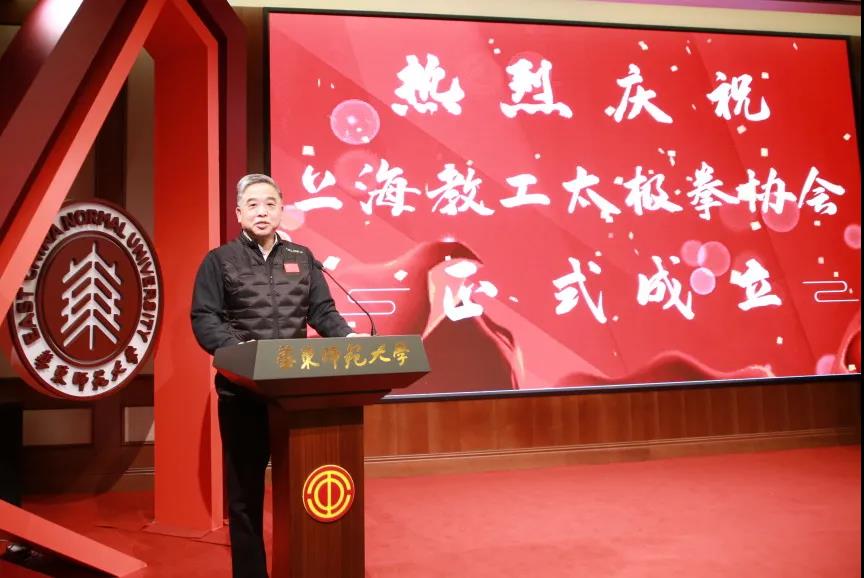 讲话.jpg