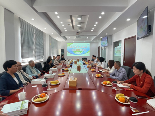 座谈会现场_副本.jpg