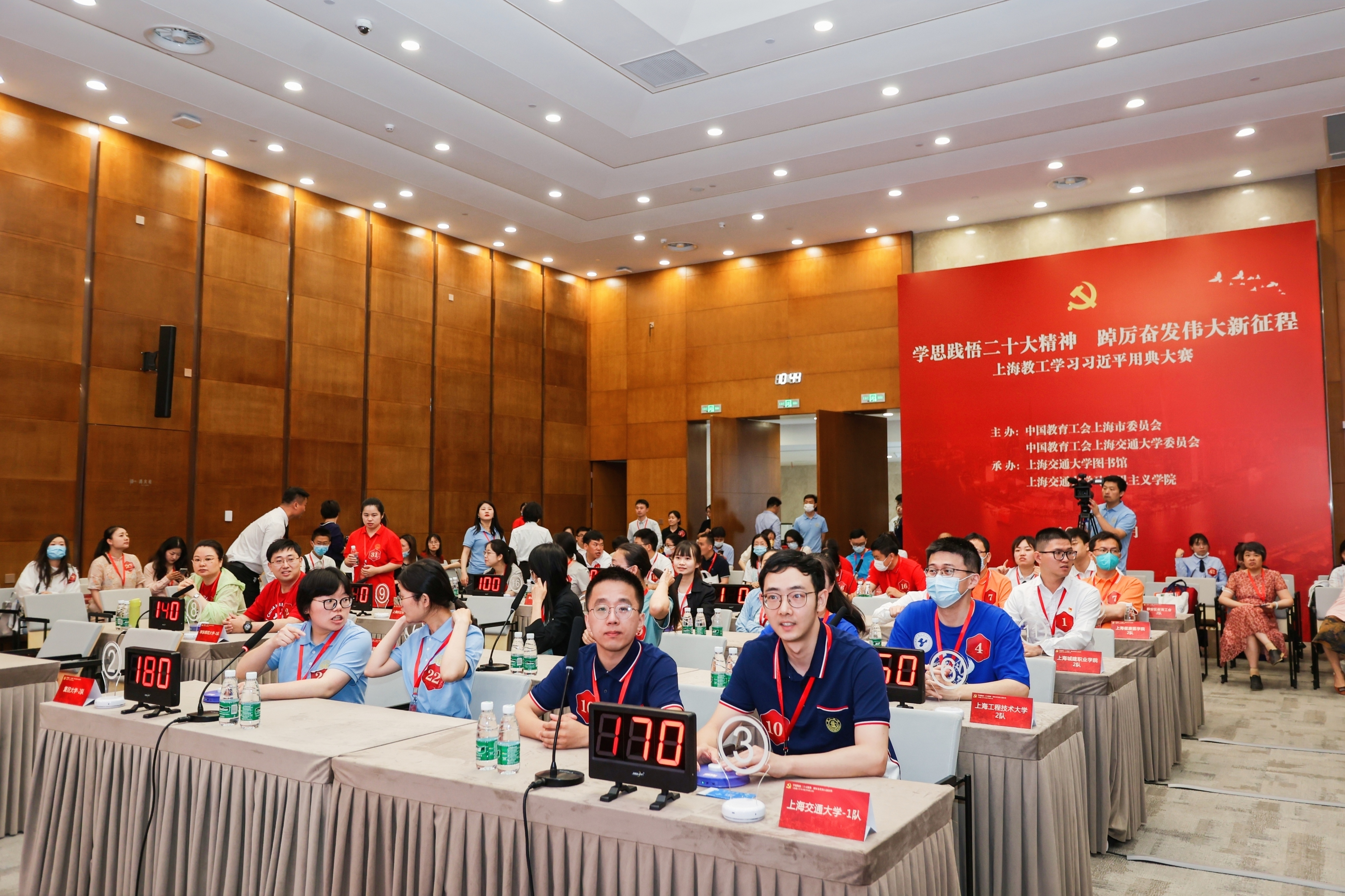 图17 火热PK.jpg