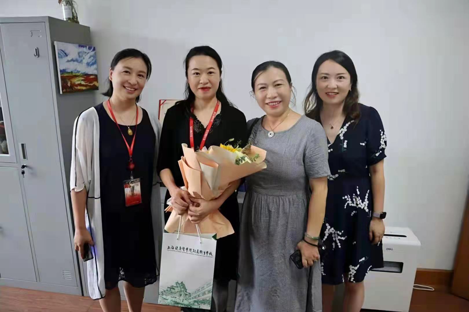 赵庆兰慰问.jpg