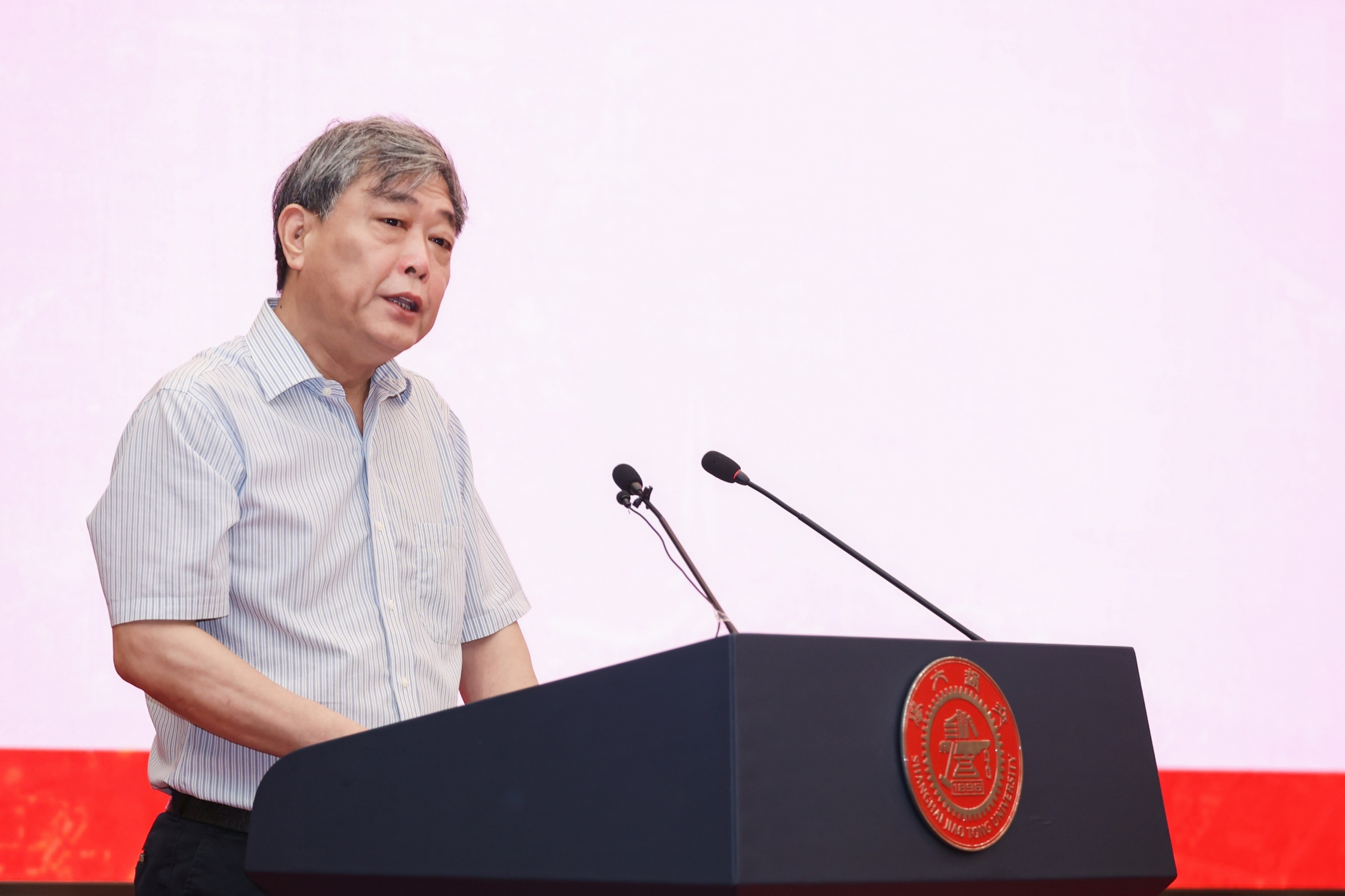图3 张安胜发言.jpg