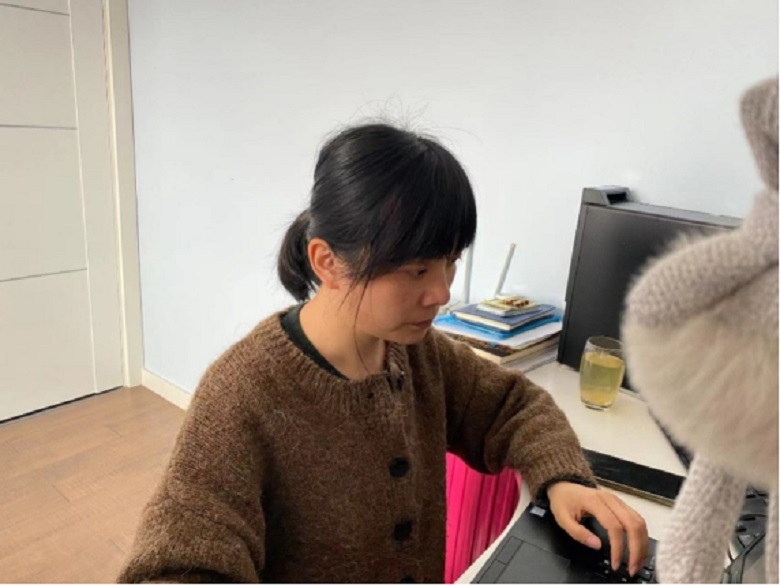 海洋科学与工程学院马婷婷老师认真备课中.jpg