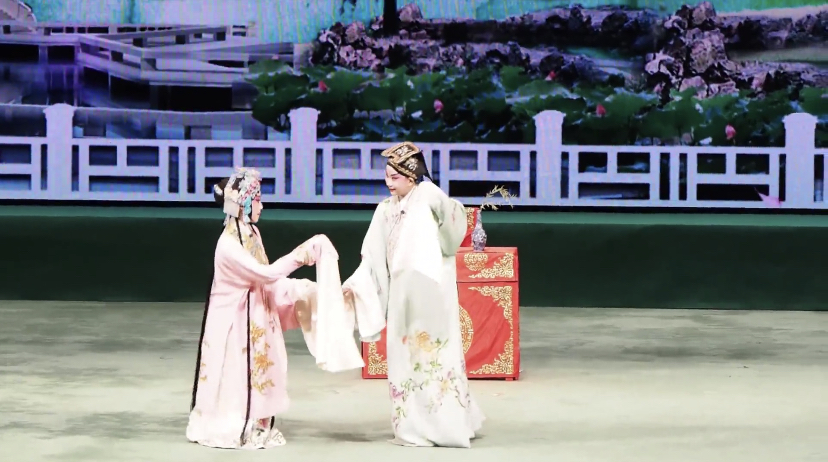 香港中文大学展演剧目《牡丹亭》.jpg