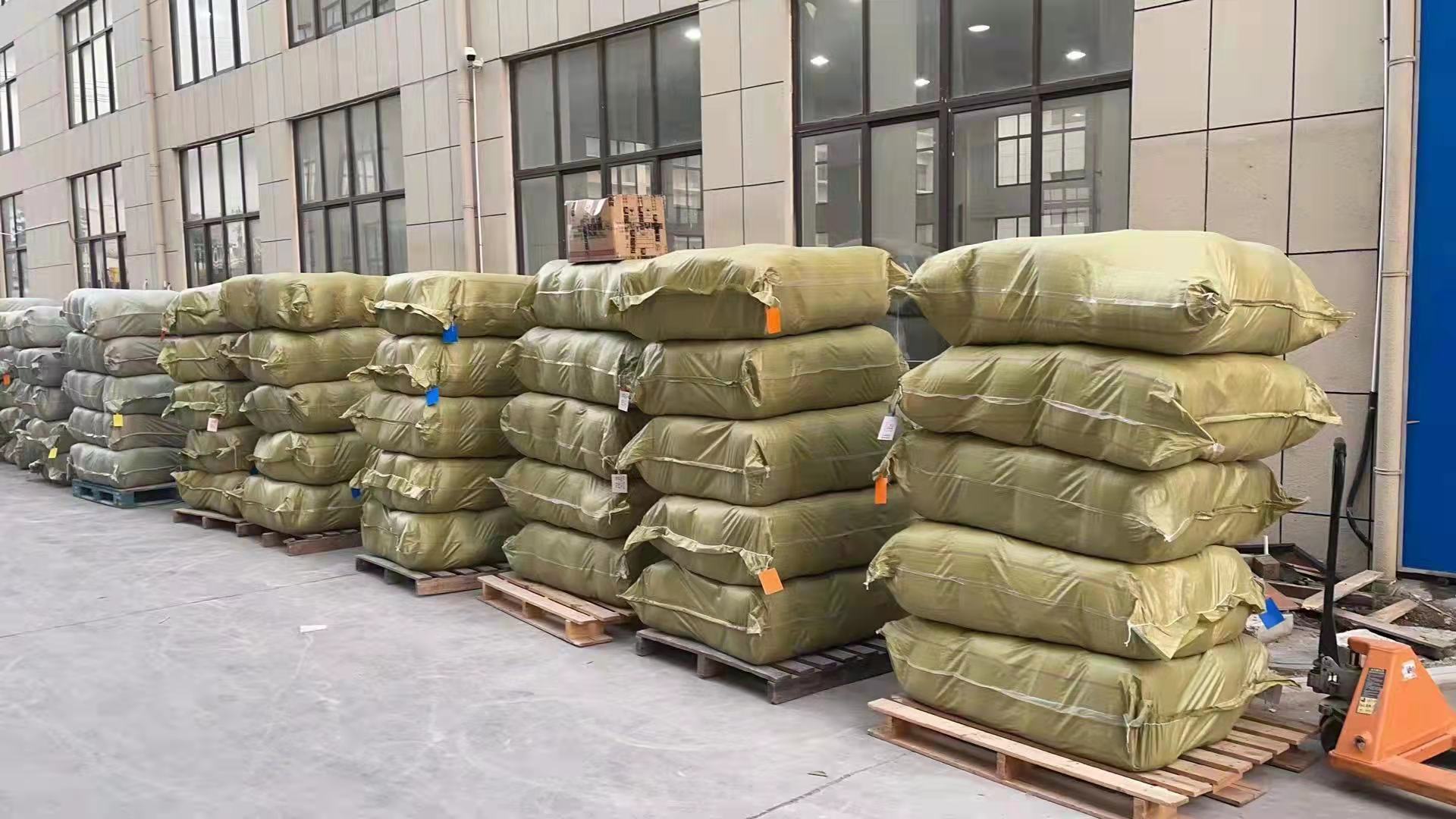 4物资睡袋-教职工驻校领取.JPG
